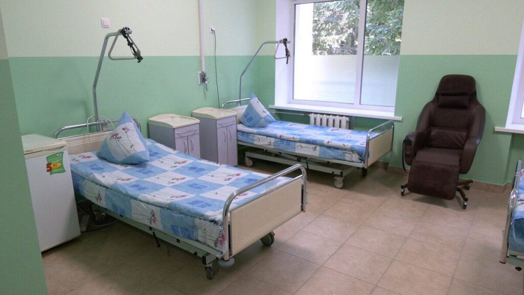 Гумдопомогу з Франції розділили між вінницькими лікарнями