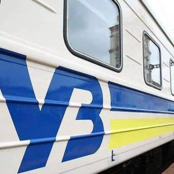 “Укрзалізниця” планує оновити пасажирські вагони і локомотивний парк