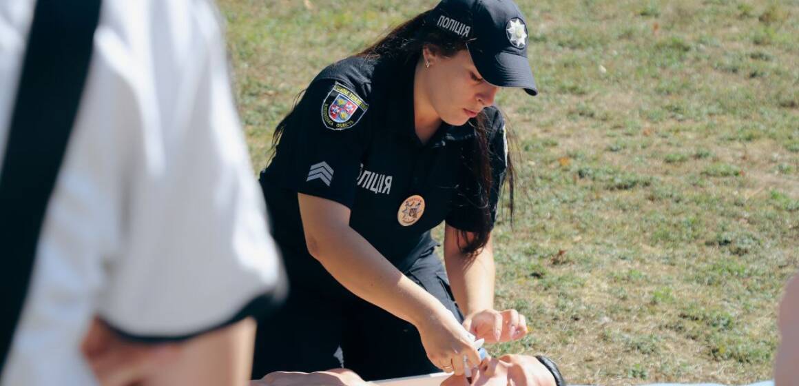 Поліціянти Вінниці провели тренінг безпеки для молоді