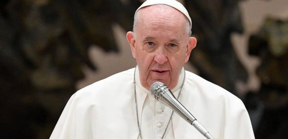 Папа Франциск запропонував Католицькій церкві благословляти одностатеві пари