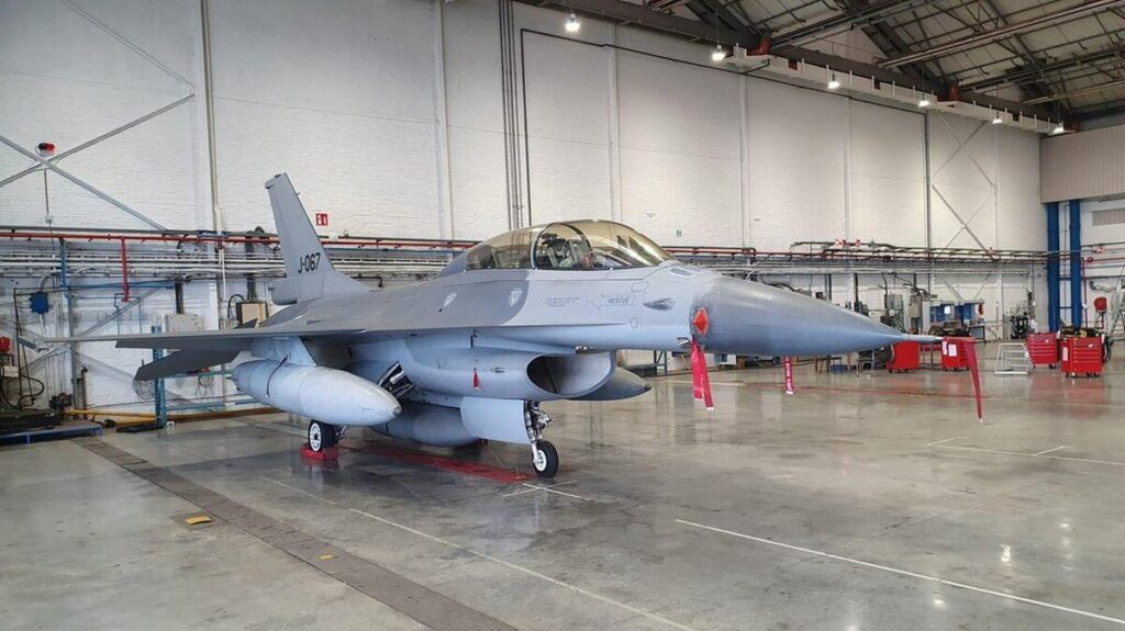 Нідерланди відправили F-16 до Румунії, де навчатимуться українські військові