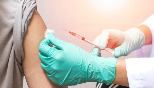 Уже понад п’ять тисяч мешканців Вінниці вакцинувались проти грипу