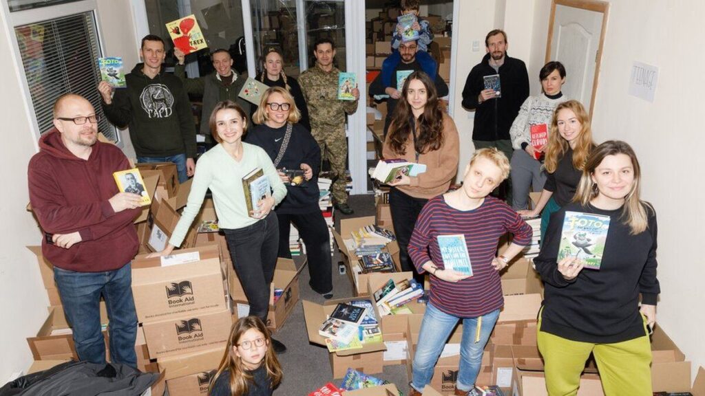 25 тисяч книжок із Великої Британії прибули в Україну