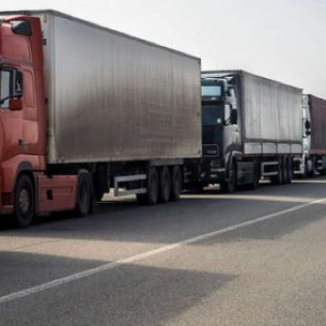Близько 2500 вантажівок очікують на в’їзд в Україну через чотири польські пункти пропуску