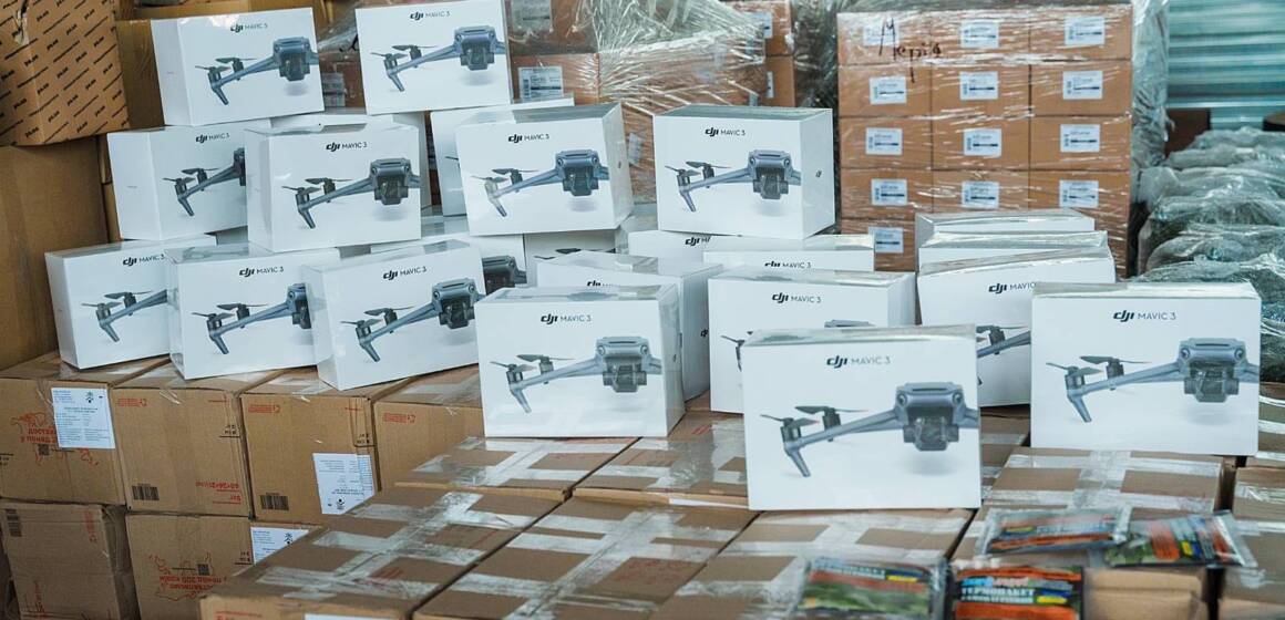 Мавіки, FPV-дрони, мобільні лазні, автомобілі – на фронт їде безпрецедентна допомога від Міжрегіонального гуманітарного штабу