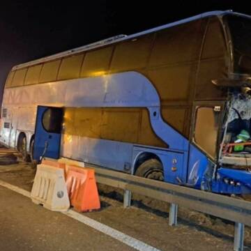 У Польщі туристичний автобус з українцями потрапив у ДТП