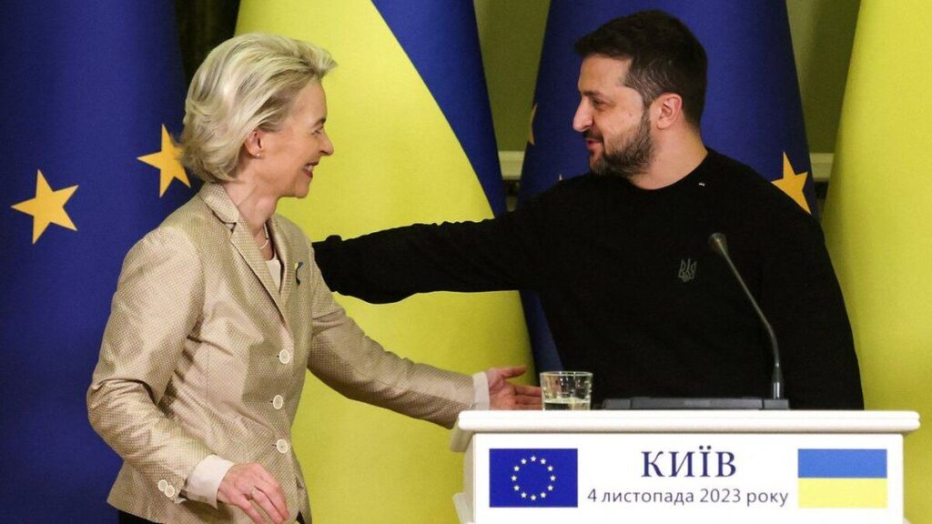 Нова допомога від ЄС, атака на Monobank та нічна атака росіян: головні новини ранку 22 січня