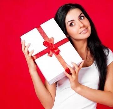 Що подарувати коханій? 6 небанальних подарунків із сексшопу