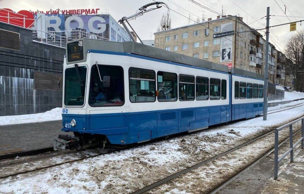 Ще 2 трамваї «Tram2000» виїхали на маршрути міста