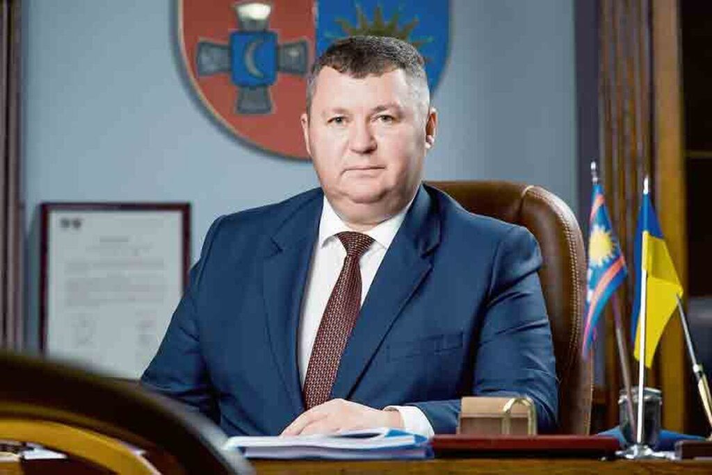 Зарплата – на ЗСУ: голова обласної Ради Вячеслав Соколовий оприлюднив декларації про доходи