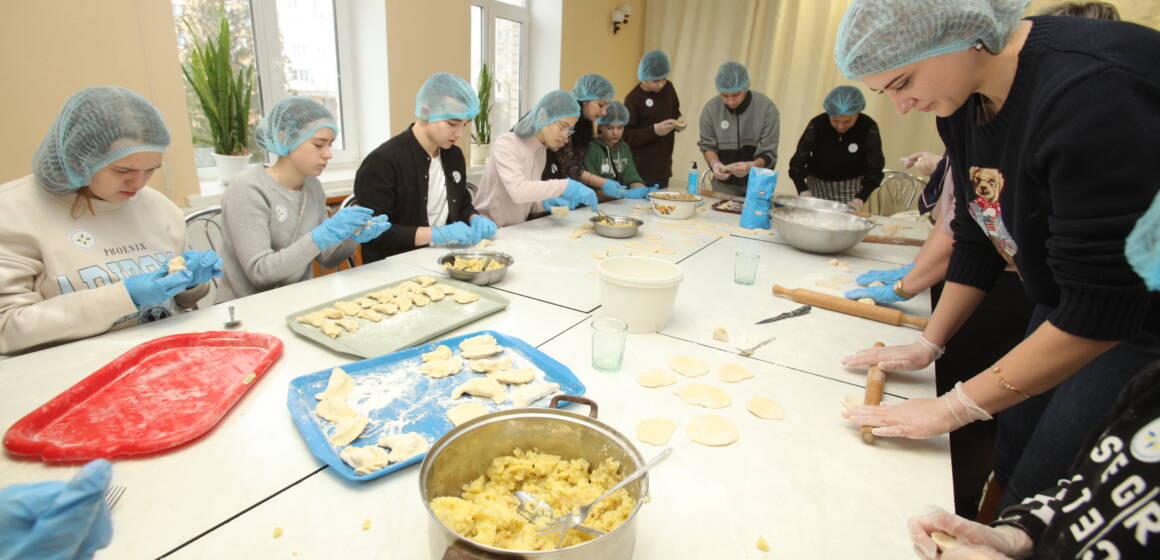 Міжрегіональний координаційний гуманітарний штаб та департамент соціальної політики ВМР організували захід, щоб підтримати оборонців