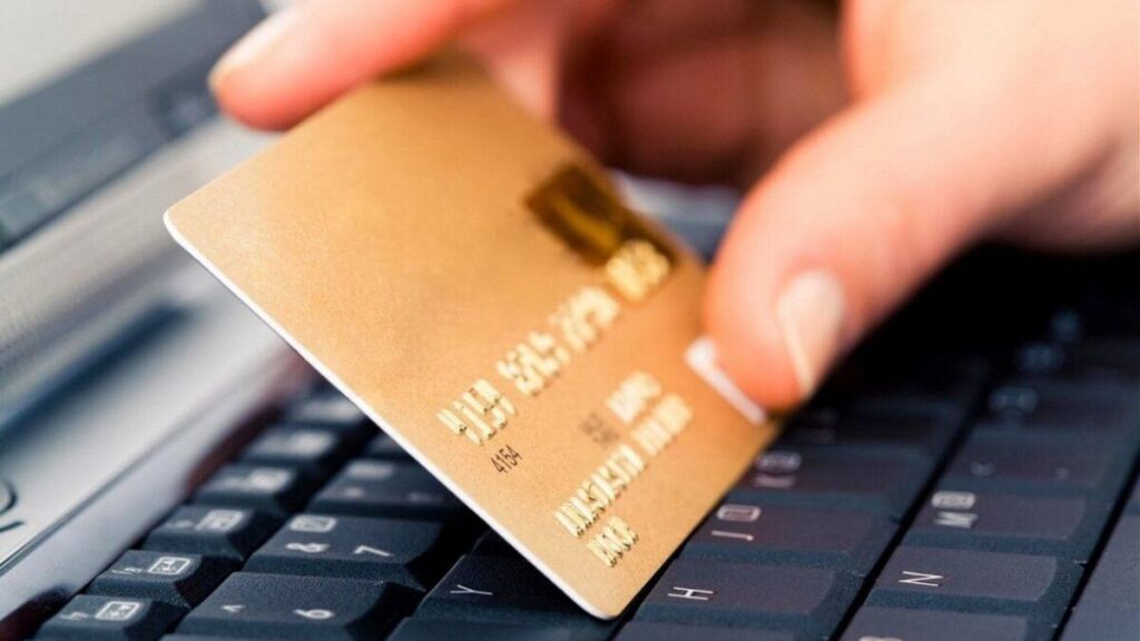Знову шахраї: вінничан застерігають бути обережними