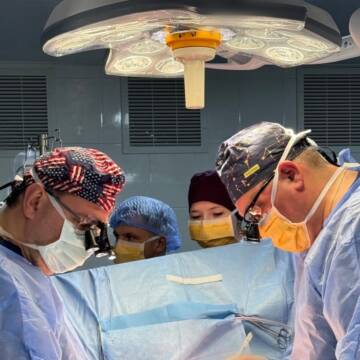 У Вінниці кардіохірурги видалили металевий уламок із працюючого серця