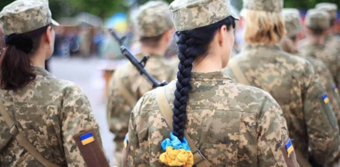 Понад 45 тисяч військовослужбовиць. В Україні зростає число жінок у ЗСУ
