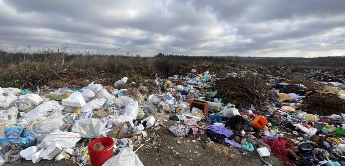 У Вінницькій області екологи виявили десять незаконних сміттєвих звалищ