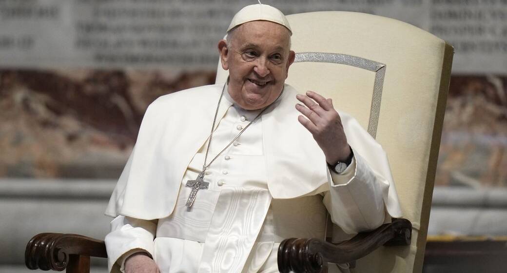 Майже половина поляків негативно оцінює заяву Папи Франциска про “білий прапор”