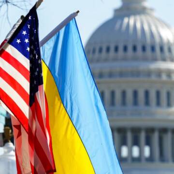 Україна вже отримує зброю з нового пакета допомоги США