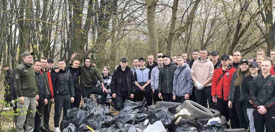 Вінницька громада запрошує долучитися до весняної толоки