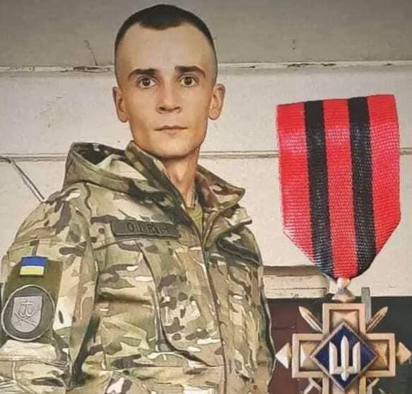 Уродженець Вінниччини Борис Капацин отримав від Головнокомандувача ЗСУ «Золотий хрест»