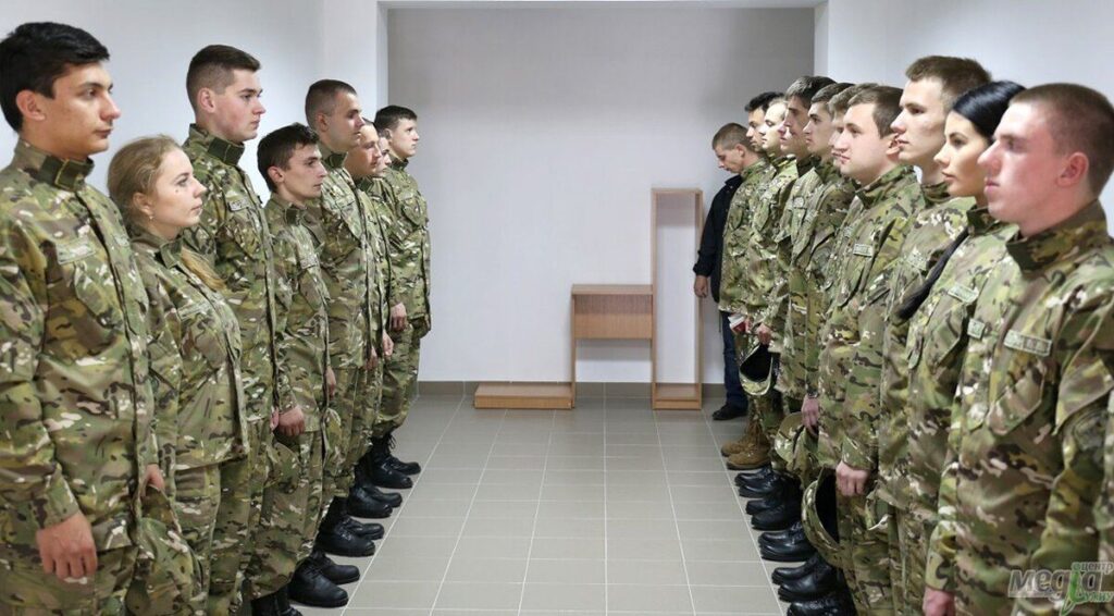 Україна планує запровадити загальновійськову підготовку у школах та інших навчальних закладах