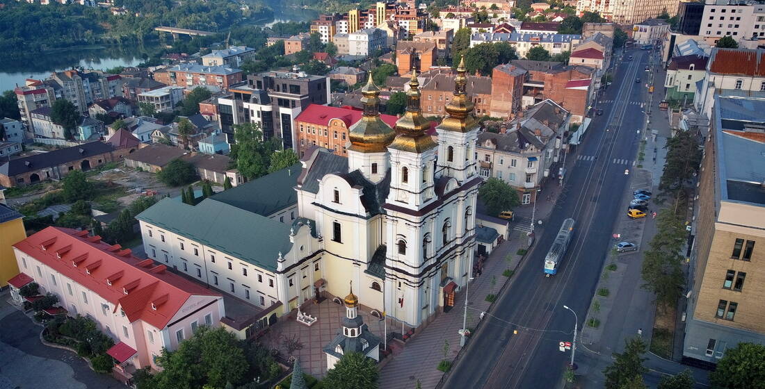 На Вінниччині заборонено проведення публічних релігійних заходів за межами культових споруд
