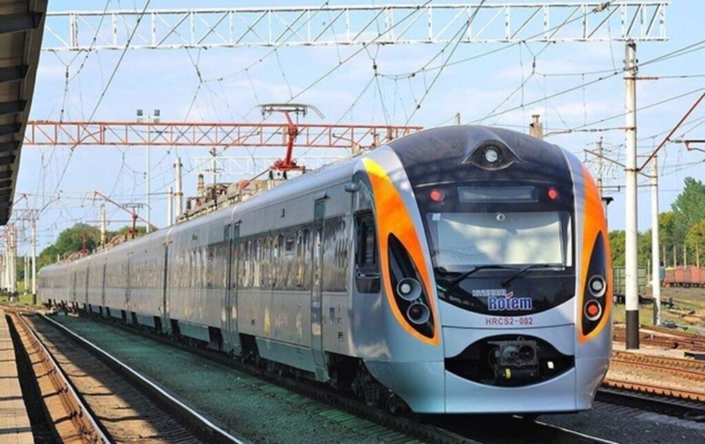 Укрзалізниця прискорює поїзд з Києва до Варшави: новий розклад