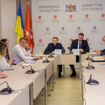 Нульова толерантність до корупції: у Вінниці підписали Декларацію доброчесних громад з НАЗК