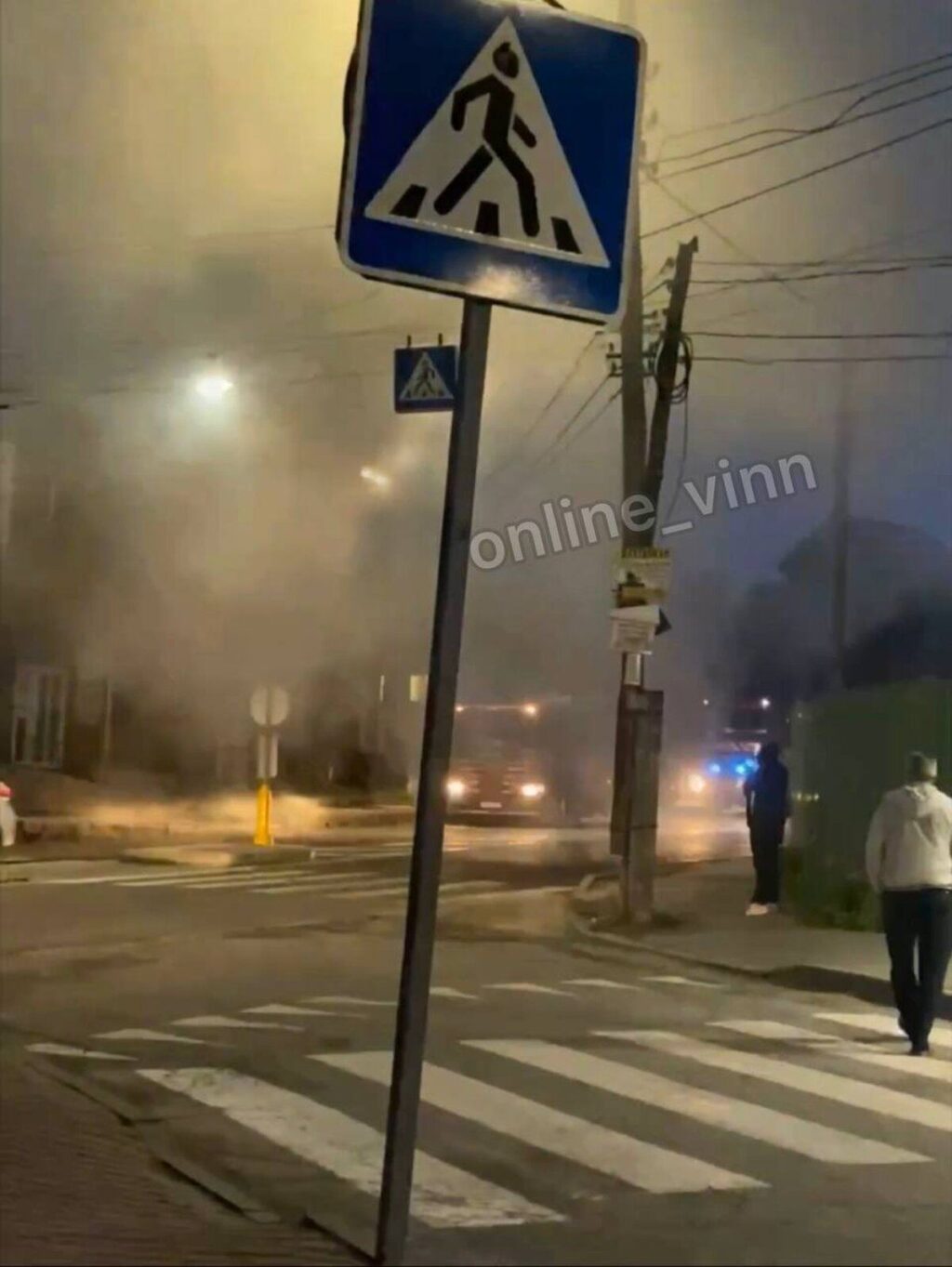У Вінниці на Старому місті палає будівля