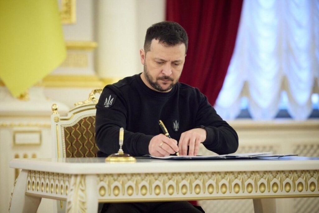 Зеленський підписав закон про збільшення штрафів за ухилення від мобілізації