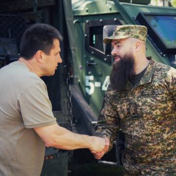 Двом військовим частинам передали ще одну партію допомоги з Вінниці