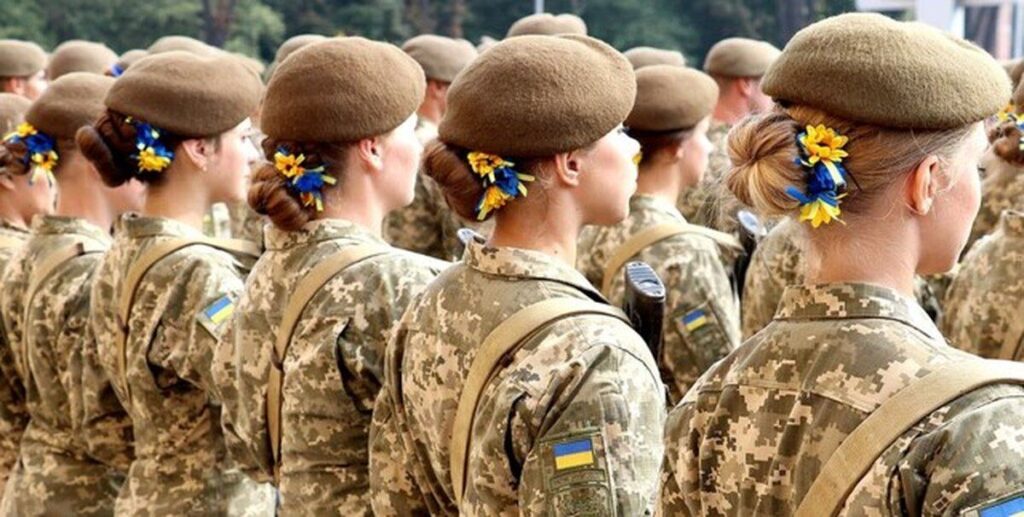 Мобілізація по-новому: хто з жінок має стати на військовий облік