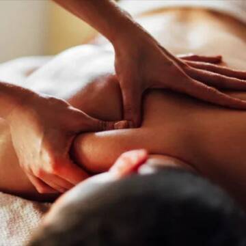 Еротичний масаж у салоні “Erotic Time” у Києві: перевага та недоліки
