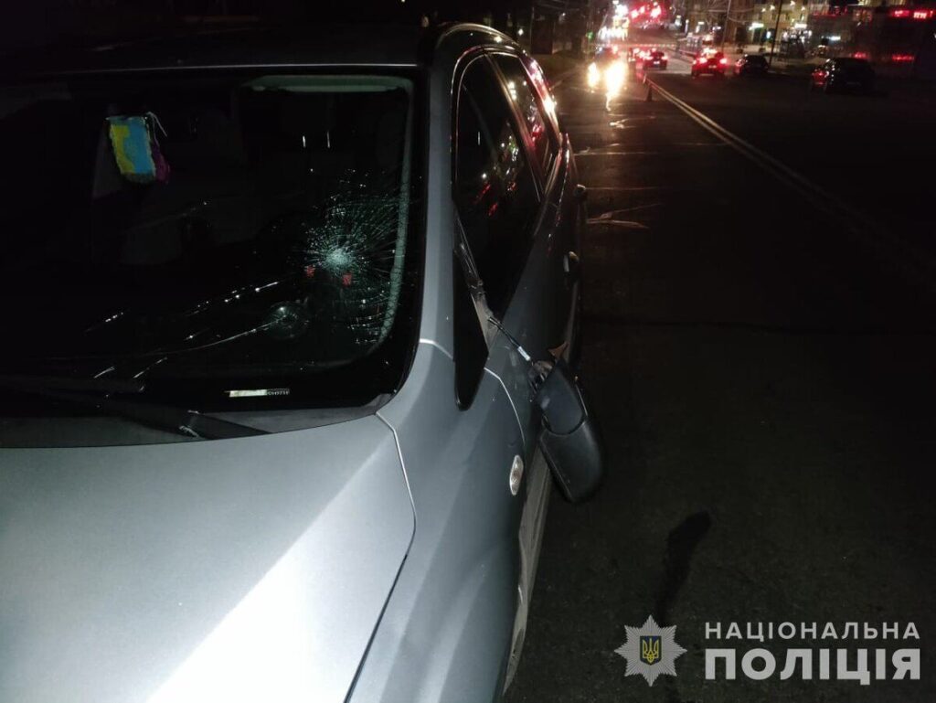На Вінниччині трапилися аж дві аварії, у яких травмувалися 92-річний пенсіонер та водій мопеда