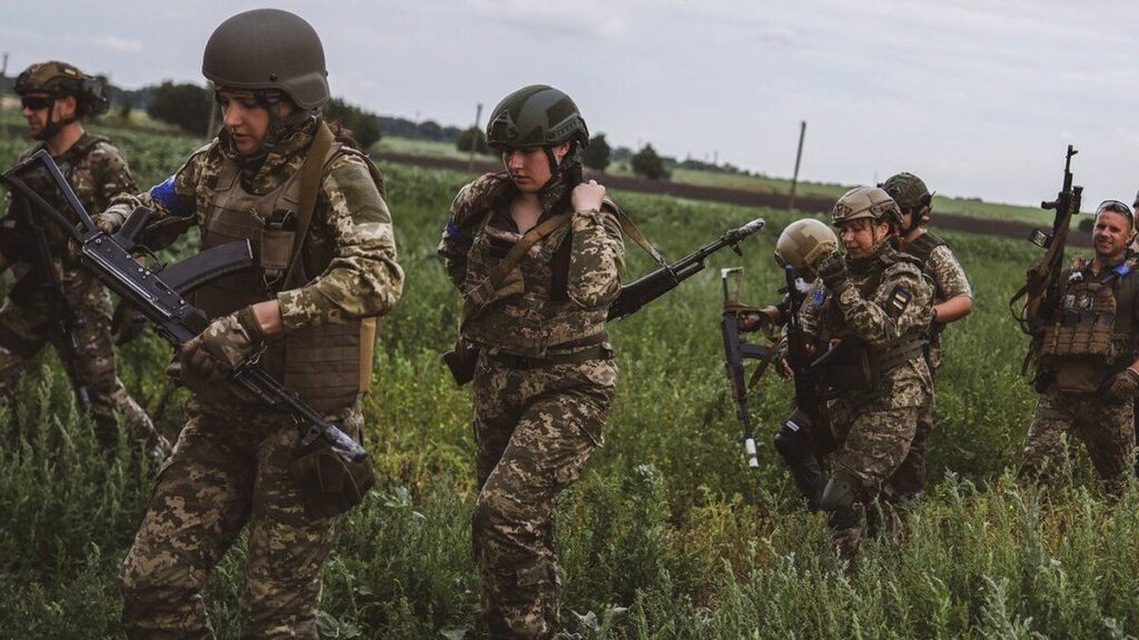 У ЗСУ служить понад 67 тисяч жінок
