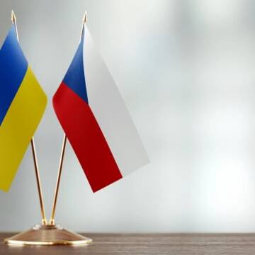 Чехія запустила пілотний проєкт добровільного повернення українців додому. Що відомо