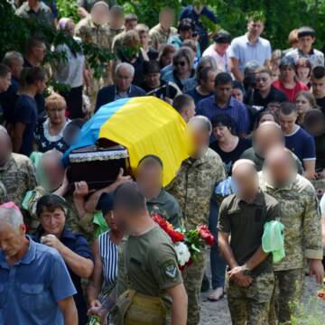 На Вінниччині поховали бійця, який загинув у російському полоні(Фото)