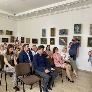 У Вінниці відкрили виставку картин художників з Краматорська (Фото)