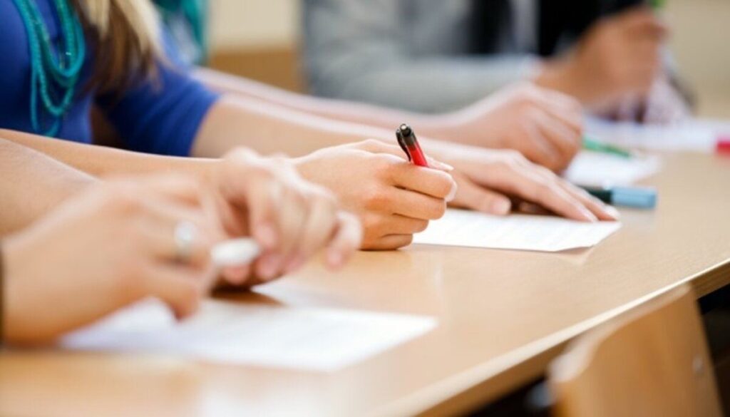 МОН підвищило прохідні бали ЄВІ для аспірантури: що потрібно знати вступникам