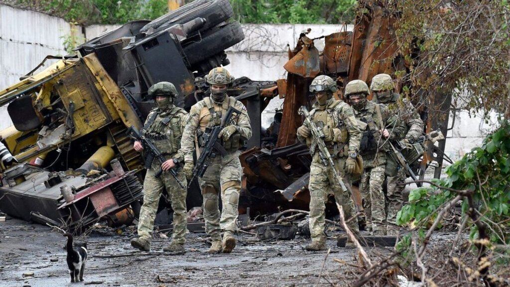 На війні в Україні росія втратила майже 532 тисячі військових
