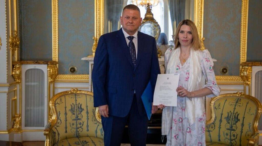 Залужний вручив вірчі грамоти й розпочав роботу посла України у Великій Британії