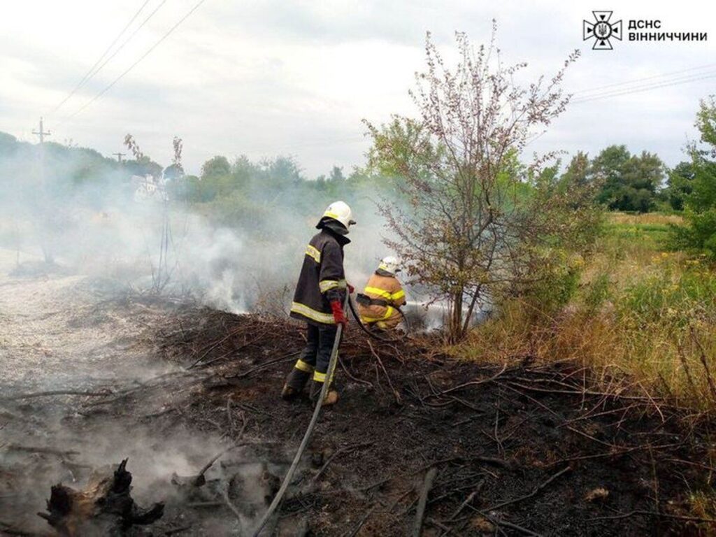 На Вінниччині рятувальники 13 разів виїжджали на ліквідацію пожеж