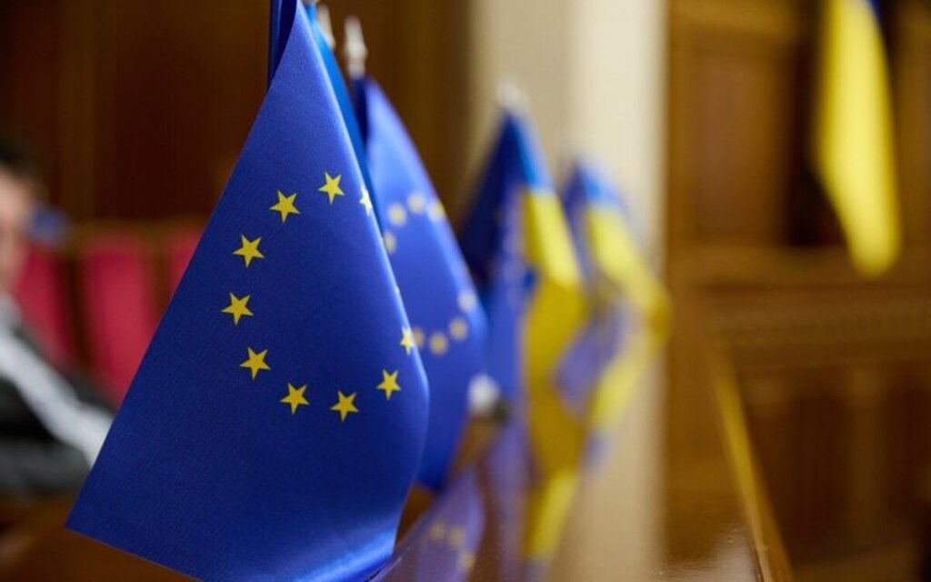 Єврокомісія вимагає від Угорщини пояснень щодо спрощення вїзду для росіян та білорусів