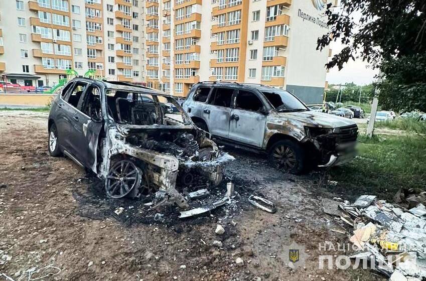 У Вінниці під час повітряної тривоги через займання автівок лунали вибухи