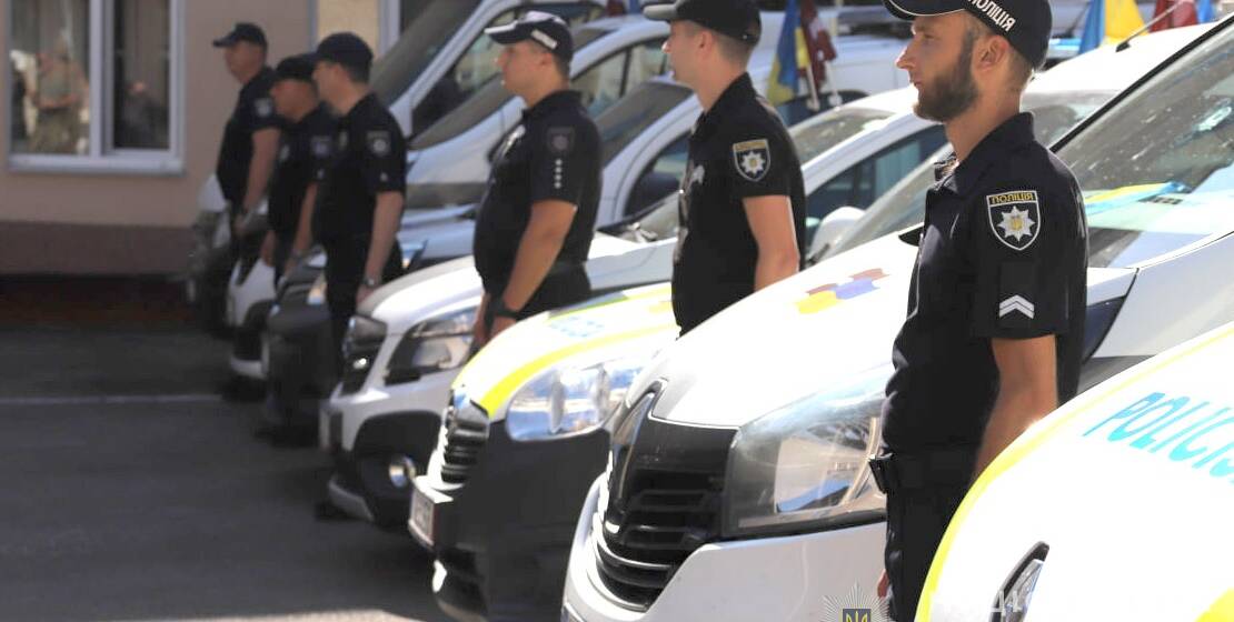 Латвійська делегація передала вінницьким правоохоронцям автомобілі (Відео)