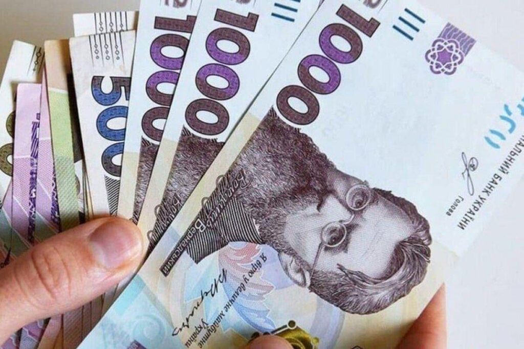 Кабмін планує відмовитися від прожиткового мінімуму: що буде натомість
