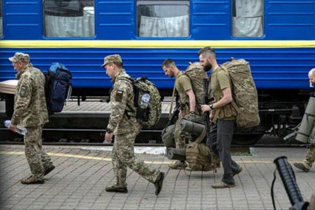 Укрзалізниця створила резерв квитків для військових та їхніх родин