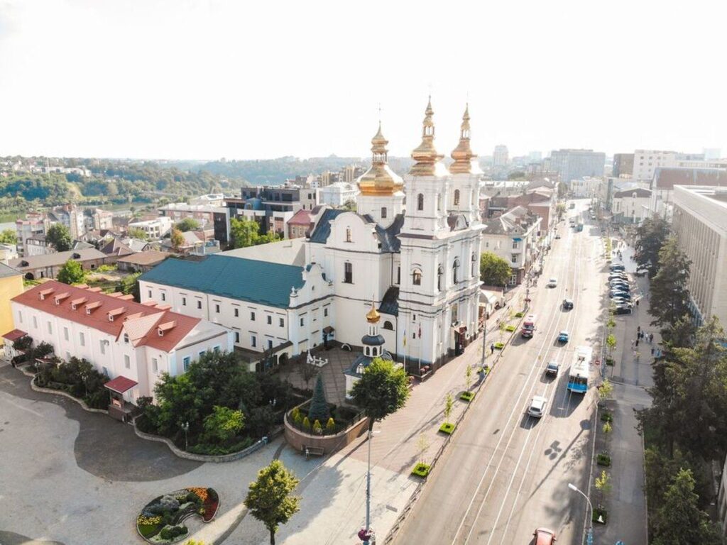 Молебень перед початком нового навчального року проведуть у соборі Вінниці