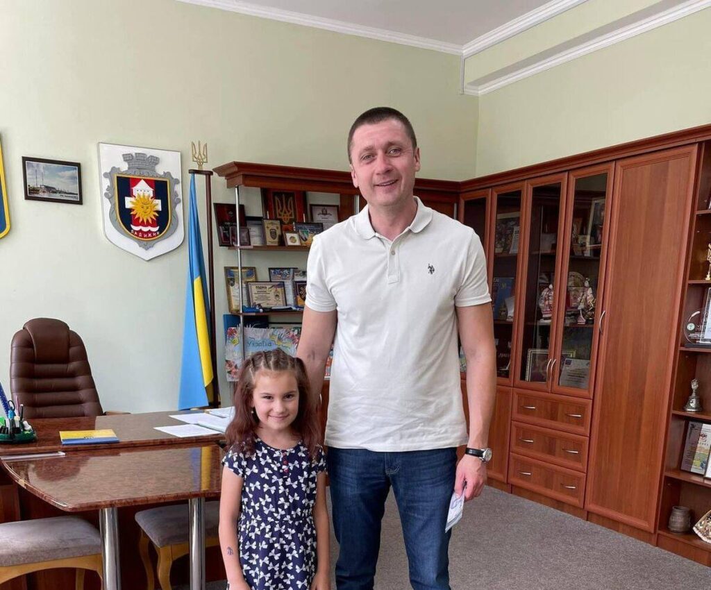 На Вінниччині 8-річна дівчинка задонатила на ЗСУ 1300 гривень