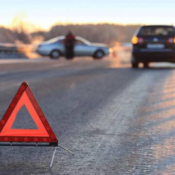 У Вінницькому районі перекинувся автомобіль: рятувальники деблокували водія