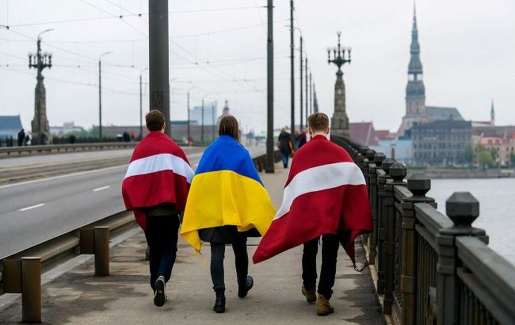 Підтримка прийому біженців з України в Латвію суттєво знизилась